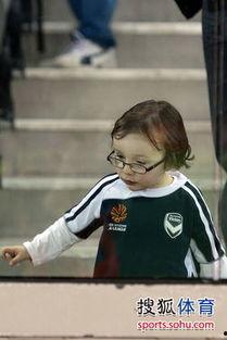 亚洲国产情侣,甜蜜瞬间，浪漫时光  第3张