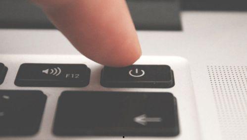 网络上流行的吃瓜是什么意思,围观娱乐圈背后的真相